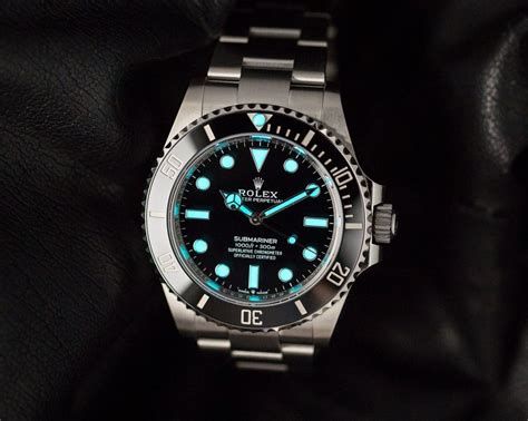 Rolex chromalight vs glowlight